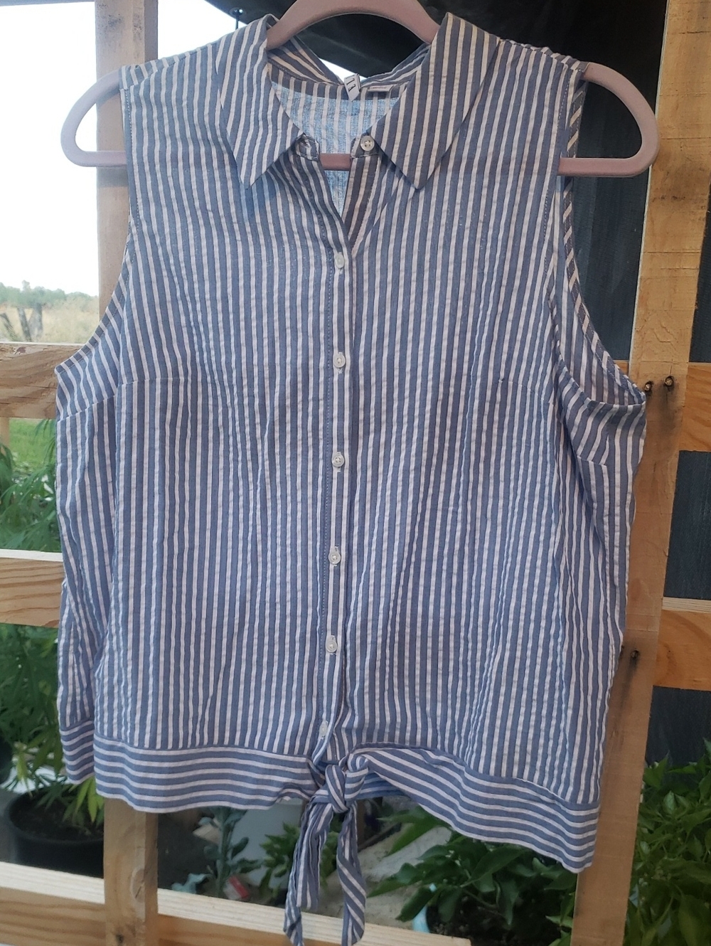 ELLE Light Blue White Striped Sleeveless Tie Front Blouse Shirt Top L EUC